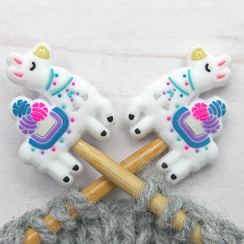 YARN LOVING LLAMA